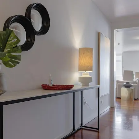 Lovelystay - Chiado 3Bedroom Wonder Lisbon Exterior photo