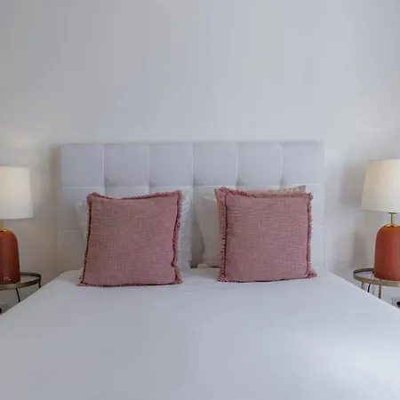 Lovelystay - Chiado 3Bedroom Wonder Lisbon Exterior photo